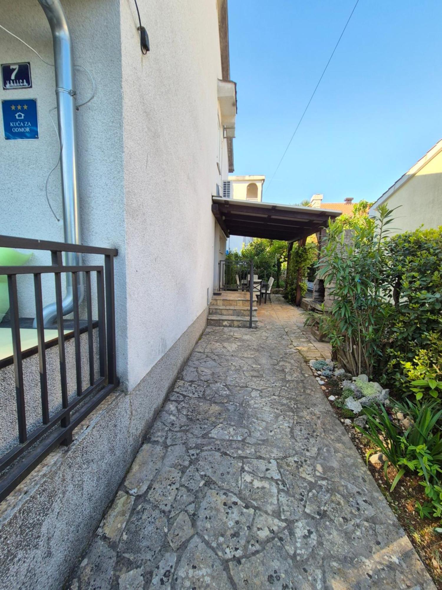Holiday Home Marija Вантачичи Экстерьер фото